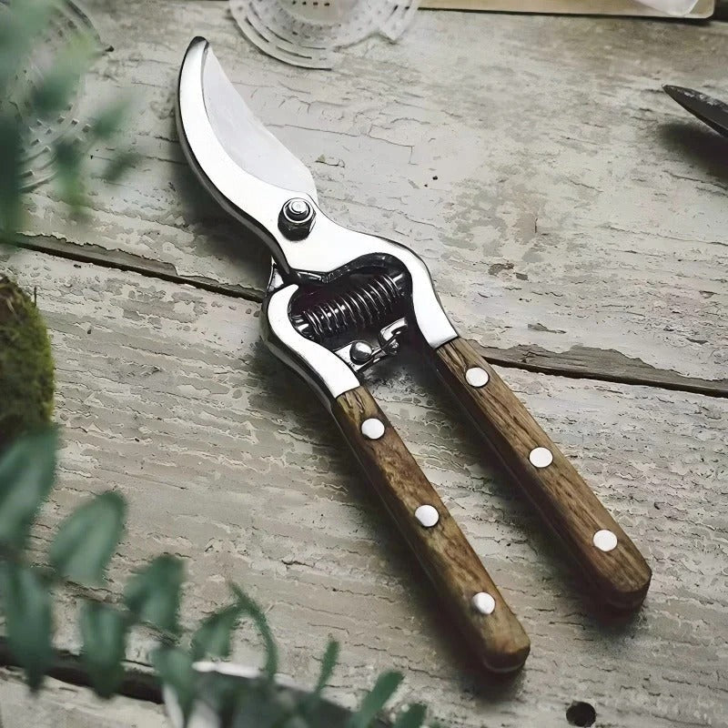 Handgeschmiedete multifunktionale Garten- und Küchenschere